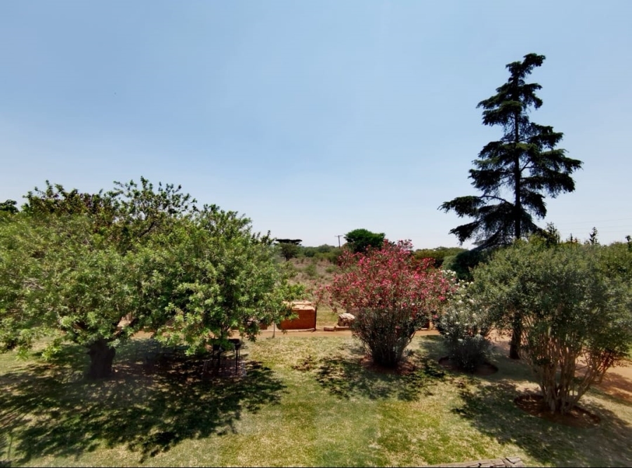 Commercial Property for Sale in Buffelshoek AH North West